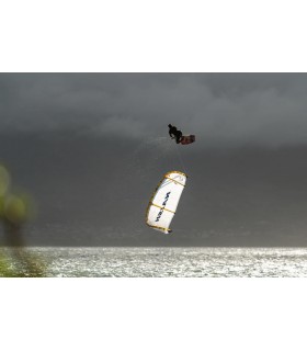 Naish Pivot Nvision кайт