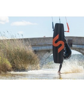 Slingshot Misfit V12 кайтборд